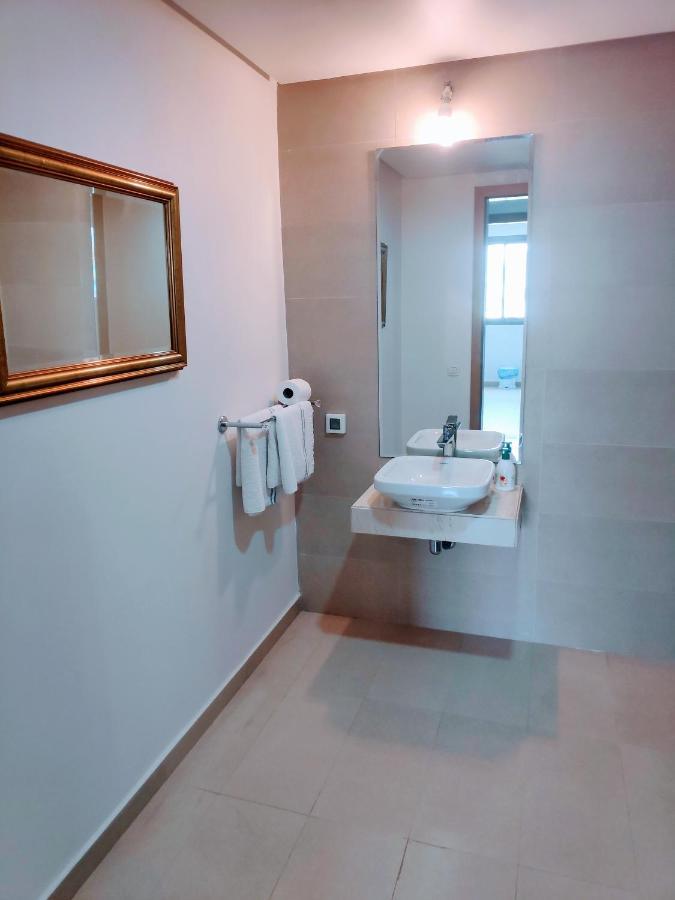 La Marina Luxury Apartment Fully Furnished Free Wifi, High Standard Residence, Amazing Prime Location Close To Restaurants, Transport, Beach And Bouregreg River Salé Exterior foto